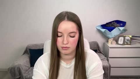 Snapshot of evajuly chatting on 26, 11, 2025 Eva online show from 26, 11, 2025