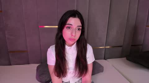 Snapshot of evalims chatting on 26, 1, 2025 EVA online show from 26, 1, 2025