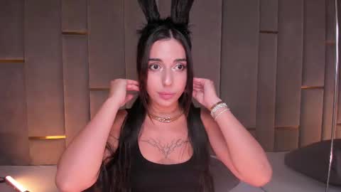 Snapshot of evalims chatting on 9, 3, 2025 EVA online show from 9, 3, 2025