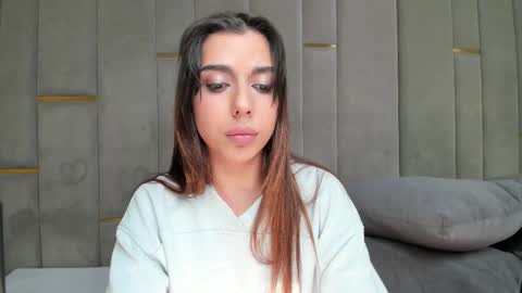 Snapshot of evalims chatting on 21, 9, 2025 EVA online show from 21, 9, 2025