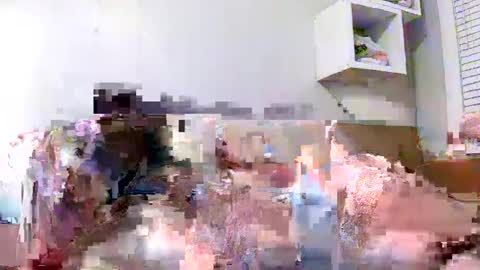 Snapshot of evaloveme72 chatting on 4, 10, 2025 Eva online show from 4, 10, 2025