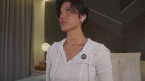 Eva Moretti online show from 2, 8, 2026