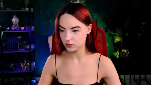 Snapshot of evanellson chatting on 21, 10, 2025 Eva online show from 21, 10, 2025