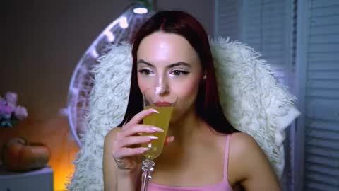 Snapshot of evanellson chatting on 2, 11, 2025 Eva online show from 2, 11, 2025