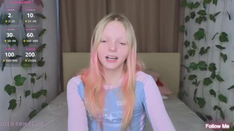 Snapshot of evangel1ne chatting on 2, 2, 2025 evangel1ne online show from 2, 2, 2025