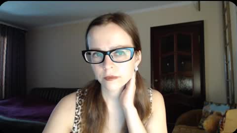 YourMistress online show from 4, 3, 2025