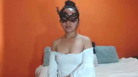 evangelinne_01 online show from 16, 12, 2025