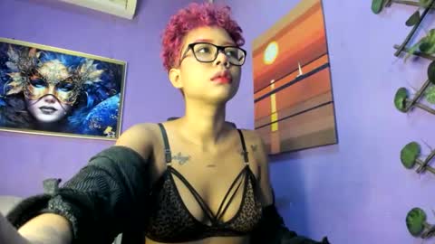Snapshot of evangely15_ chatting on 9, 11, 2025 evangely15_ online show from 9, 11, 2025