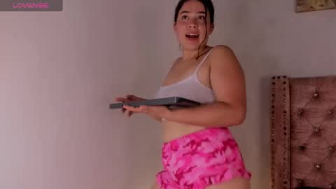 Snapshot of evangely_fox chatting on 13, 11, 2025 evangely_fox online show from 13, 11, 2025