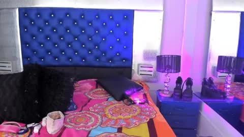 evanllelyne online show from 26, 11, 2025