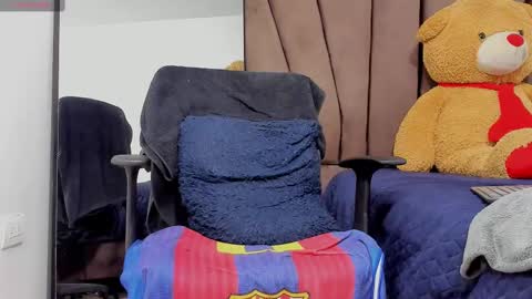   online show from 22, 2, 2025