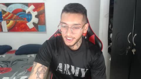 Snapshot of evanvelvet chatting on 12, 1, 2026 online show from 12, 1, 2026