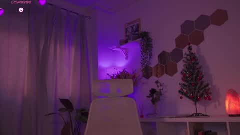 Snapshot of evapunkprincess chatting on 16, 12, 2024 Eva online show from 16, 12, 2024