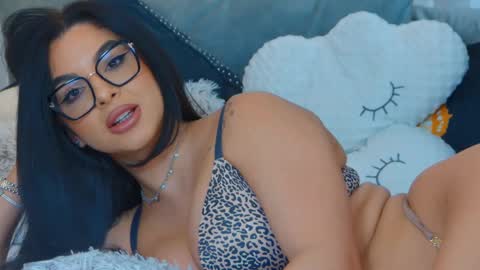 evareyss online show from 6, 2, 2025