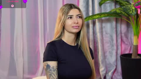 Snapshot of evasparks_ chatting on 29, 6, 2026 Eva online show from 29, 6, 2026