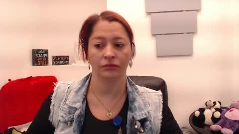 Eva Twiss online show from 14, 4, 2026