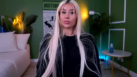 Snapshot of evazane chatting on 26, 4, 2026 Eva online show from 26, 4, 2026