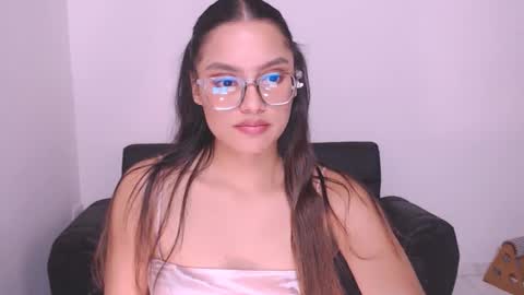 Snapshot of eve_rox18 chatting on 8, 1, 2025 Eve Rox18 online show from 8, 1, 2025