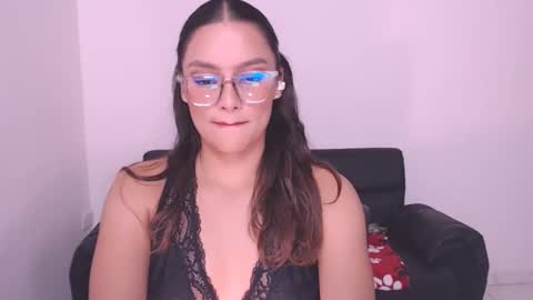 Snapshot of eve_rox18 chatting on 14, 1, 2025 Eve Rox18 online show from 14, 1, 2025