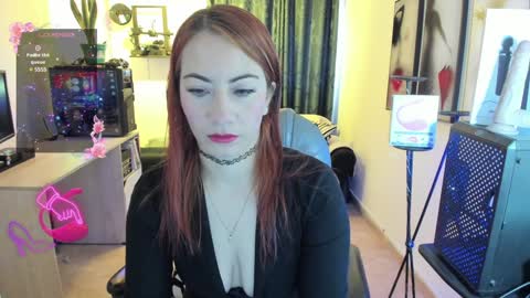 Evee online show from 25, 1, 2025