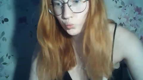 Snapshot of eveliina_shy chatting on 3, 6, 2026 Evelina online show from 3, 6, 2026