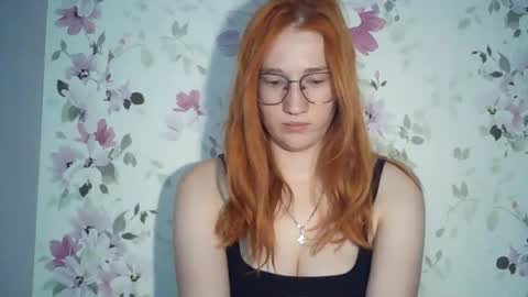 Snapshot of eveliina_shy chatting on 7, 7, 2026 Evelina online show from 7, 7, 2026