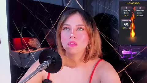 Snapshot of evelin_belen chatting on 1, 10, 2025 EVELIN online show from 1, 10, 2025