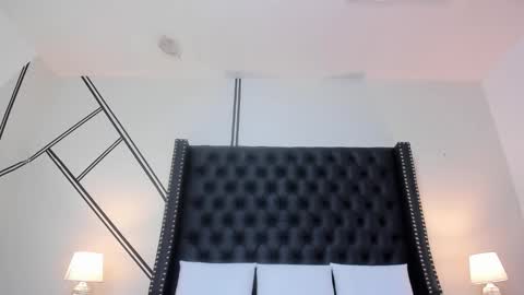 Evelin online show from 9, 9, 2025