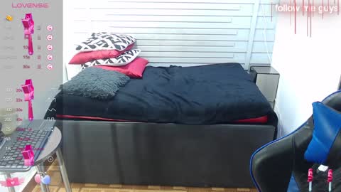 Snapshot of evelin_zaens chatting on 1, 2, 2025 evelin zaens online show from 1, 2, 2025