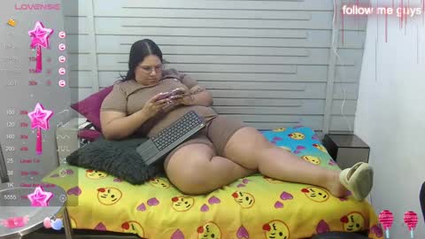 Snapshot of evelin_zaens chatting on 9, 2, 2025 evelin zaens online show from 9, 2, 2025