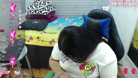 Snapshot of evelin_zaens chatting on 14, 2, 2025 evelin zaens online show from 14, 2, 2025