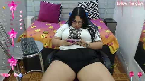 Snapshot of evelin_zaens chatting on 18, 2, 2025 evelin zaens online show from 18, 2, 2025