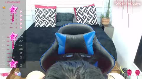 Snapshot of evelin_zaens chatting on 6, 3, 2025 evelin zaens online show from 6, 3, 2025