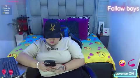 Snapshot of evelin_zaens chatting on 2, 11, 2025 evelin zaens online show from 2, 11, 2025