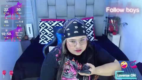 Snapshot of evelin_zaens chatting on 20, 11, 2025 evelin zaens online show from 20, 11, 2025