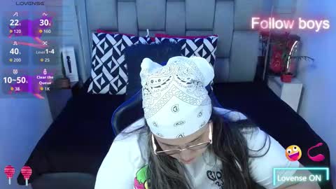 Snapshot of evelin_zaens chatting on 21, 11, 2025 evelin zaens online show from 21, 11, 2025