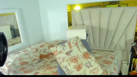 Snapshot of evelonga_707 chatting on 13, 1, 2025 DAYANITA online show from 13, 1, 2025