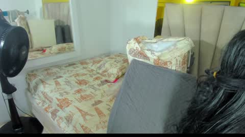 Snapshot of evelonga_707 chatting on 16, 1, 2025 DAYANITA online show from 16, 1, 2025