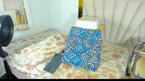 Snapshot of evelonga_707 chatting on 21, 1, 2025 DAYANITA online show from 21, 1, 2025