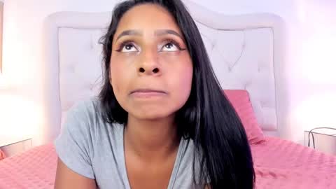 Snapshot of evelyn__ebony chatting on 7, 12, 2024 evelyn ebony online show from 7, 12, 2024