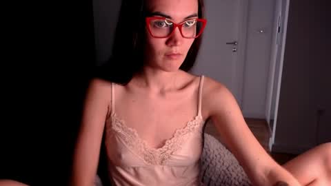 Evelyn online show from 11, 5, 2026