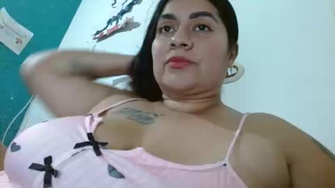 Snapshot of evelyn_stormm chatting on 15, 10, 2025 evelyn stormm online show from 15, 10, 2025