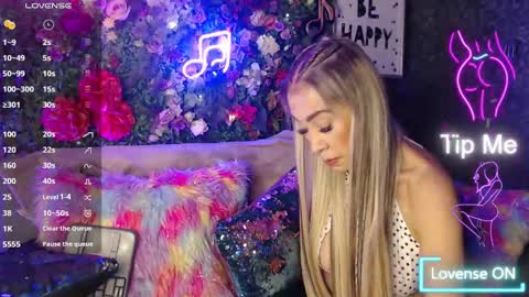 Snapshot of evelynagrey chatting on 3, 2, 2025 EvelynaGrey online show from 3, 2, 2025