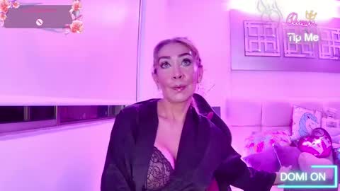 EvelynaGrey online show from 10, 2, 2026