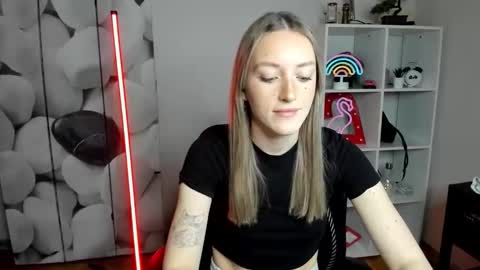 evelynblond online show from 7, 1, 2026