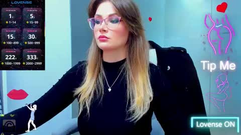 evelyne_rose online show from 23, 11, 2025