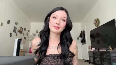 Snapshot of evelynforever chatting on 17, 9, 2025 Evelyn online show from 17, 9, 2025