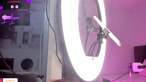 LAURA SOFIA  INDEPENDENT MODEL FOLLOW ME NOW ALMOST 10000 FOLLOWERS online show from 11, 3, 2026