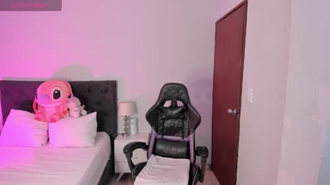 Snapshot of evelynhoward23 chatting on 4, 6, 2026 LAURA SOFIA INDEPENDENT MODEL FOLLOW ME NOW ALMOST 10000 FOLLOWERS online show from 4, 6, 2026