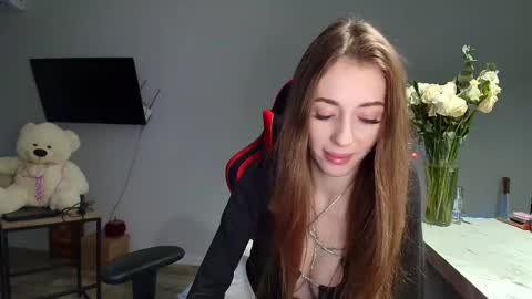 evelynn_mooree online show from 13, 12, 2024